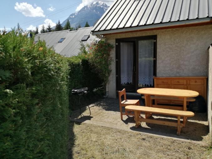 L'eau Dolle, maison 8 personnes avec jardin au bord de la rivière et à proximité de la remontée mécanique Villa Allemont Exterior foto